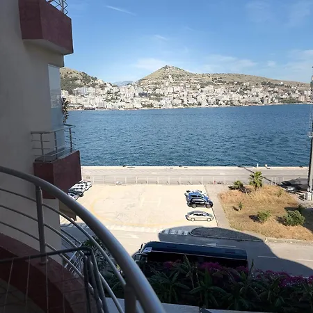 Apartment Port View *