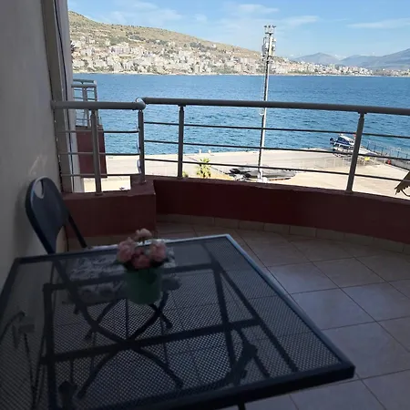 Port View Apartment *